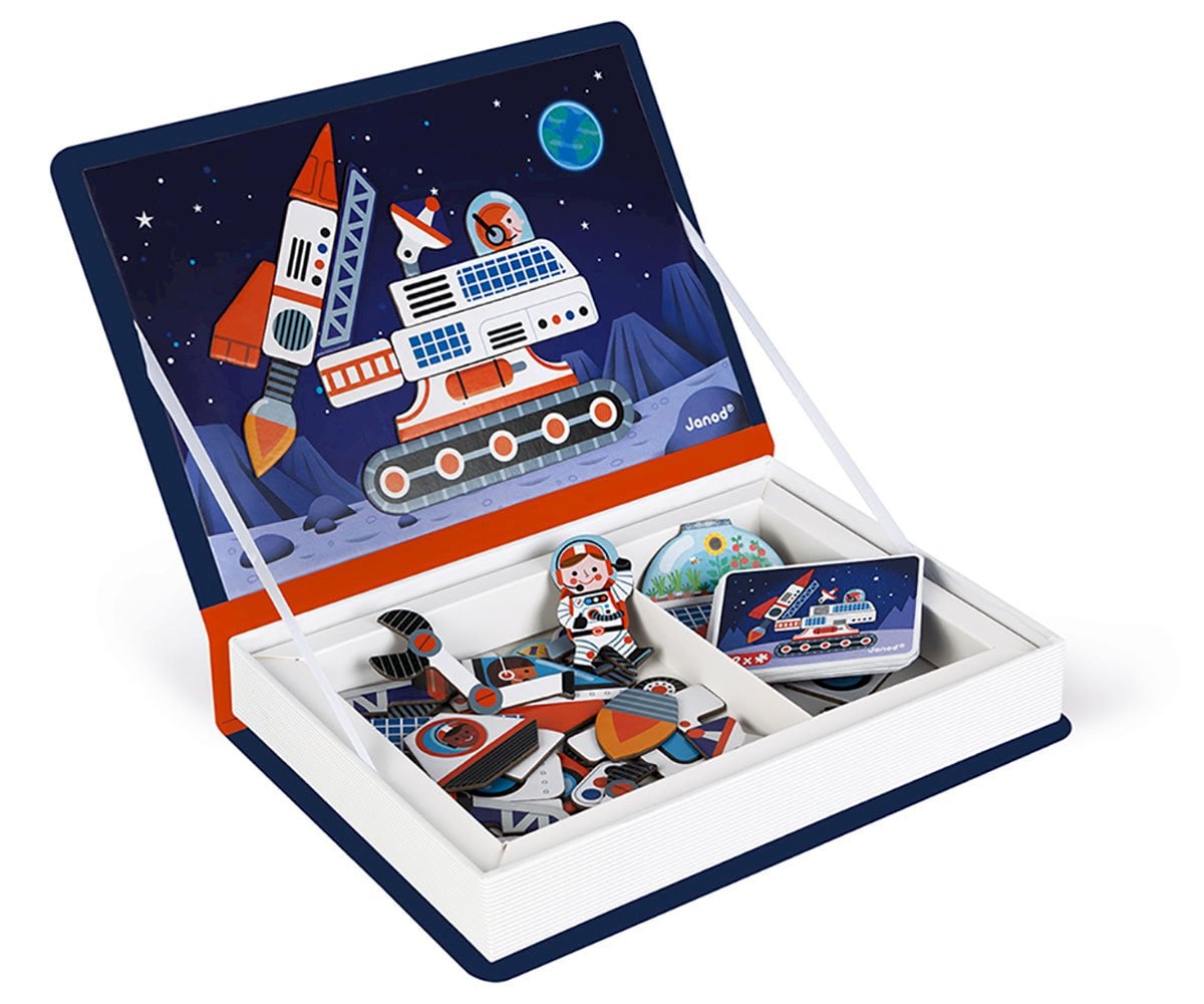 Space MagnetiBook