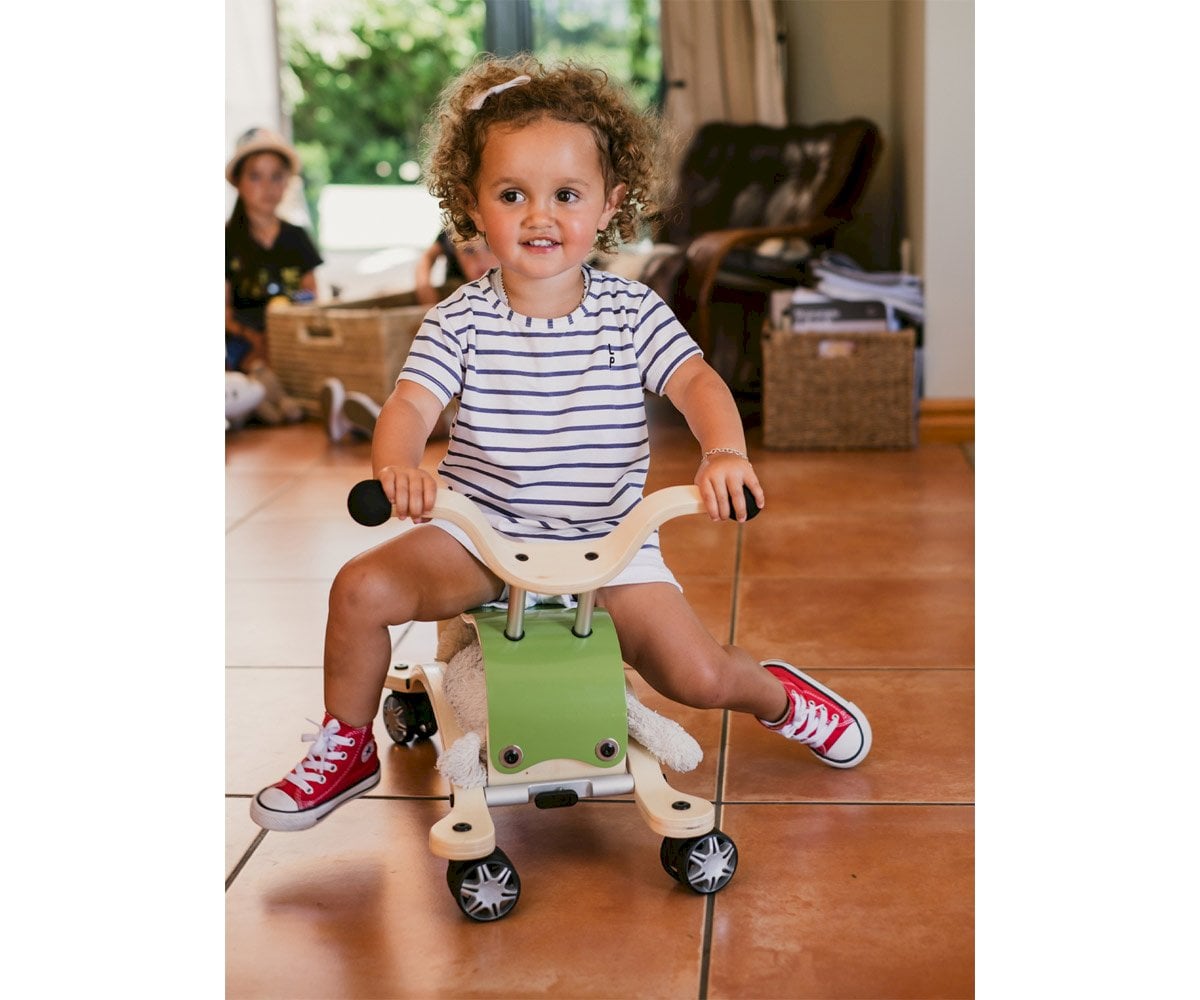 Wishbone Mini-Flip Race Base con Ruote 360°