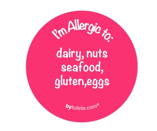 1 Distintivo Rosa Personalizzato I\'m Allergic to: