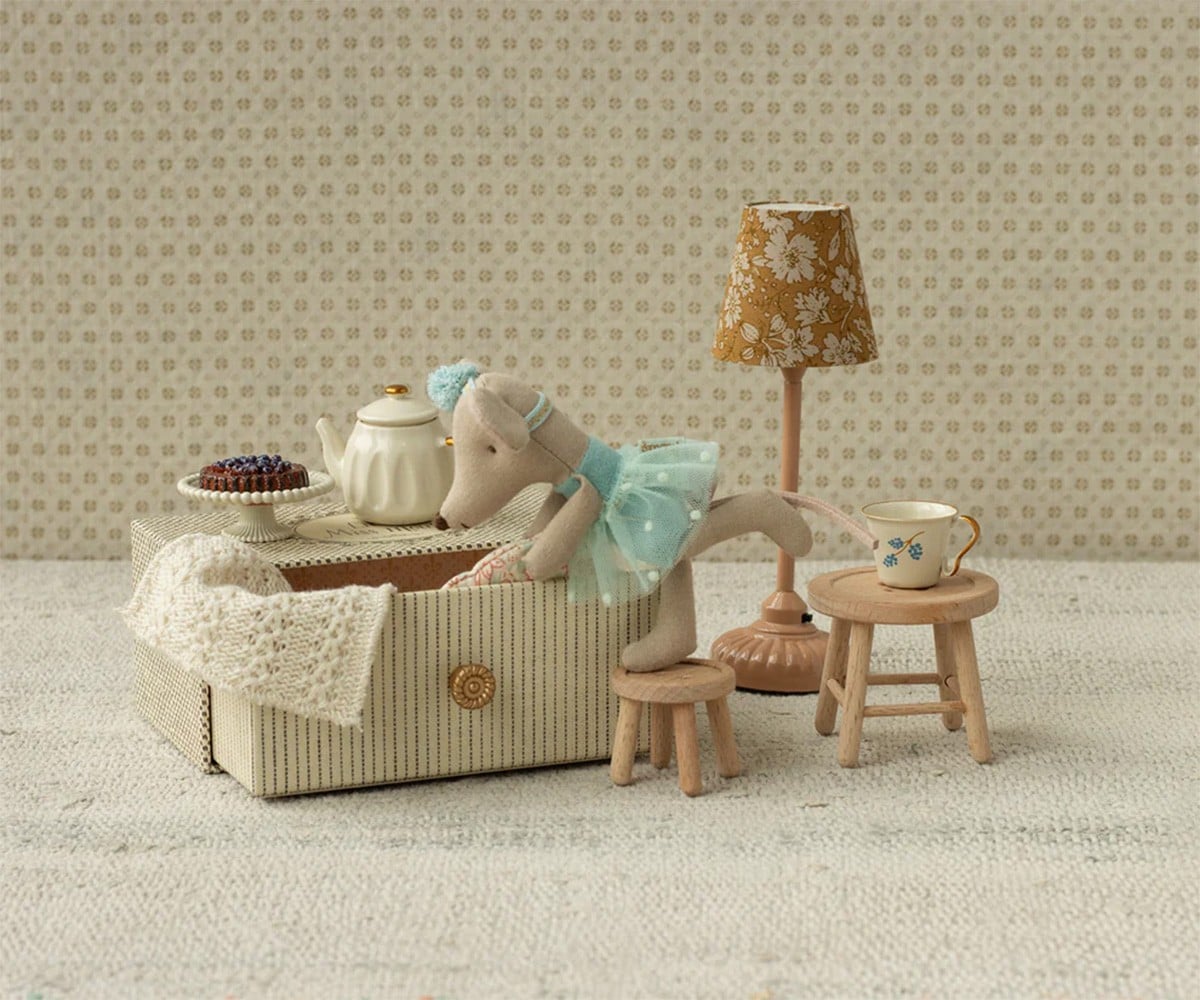 Little Sister Dancing Mouse on Sofa Bed