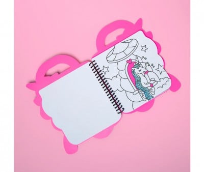Libro OMY con Pinturas y Pegatinas Lily