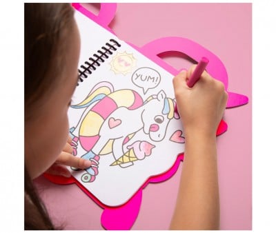 Libro OMY con Pinturas y Pegatinas Lily
