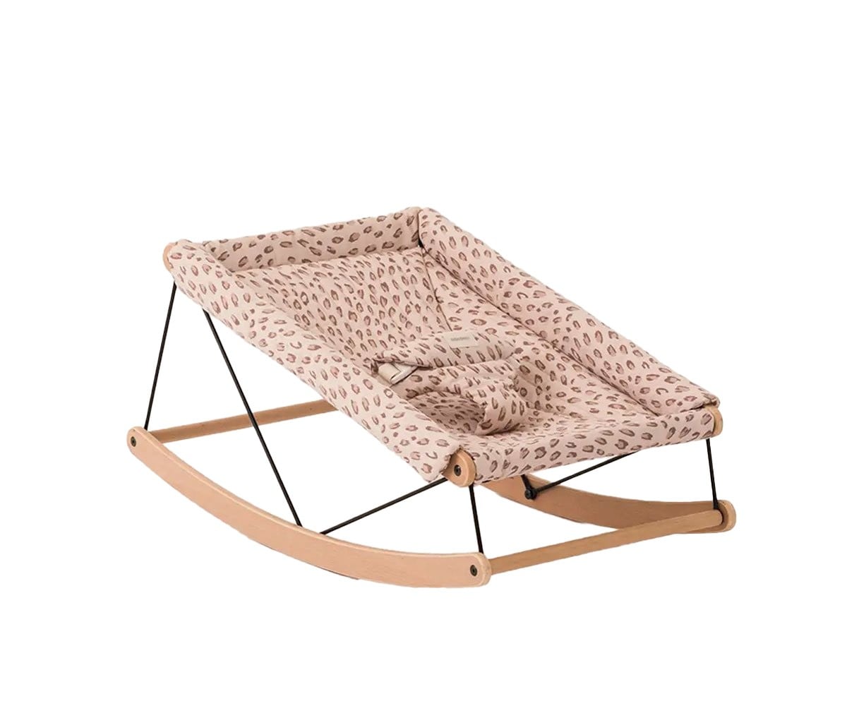 Espreguiçadeira Growing Green Baby com capa Leonie Latte