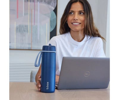 Garrafa térmica Flip Top Midnight 690 ml