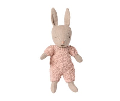 Rabbit Micro Areia com roupa de malha rosa