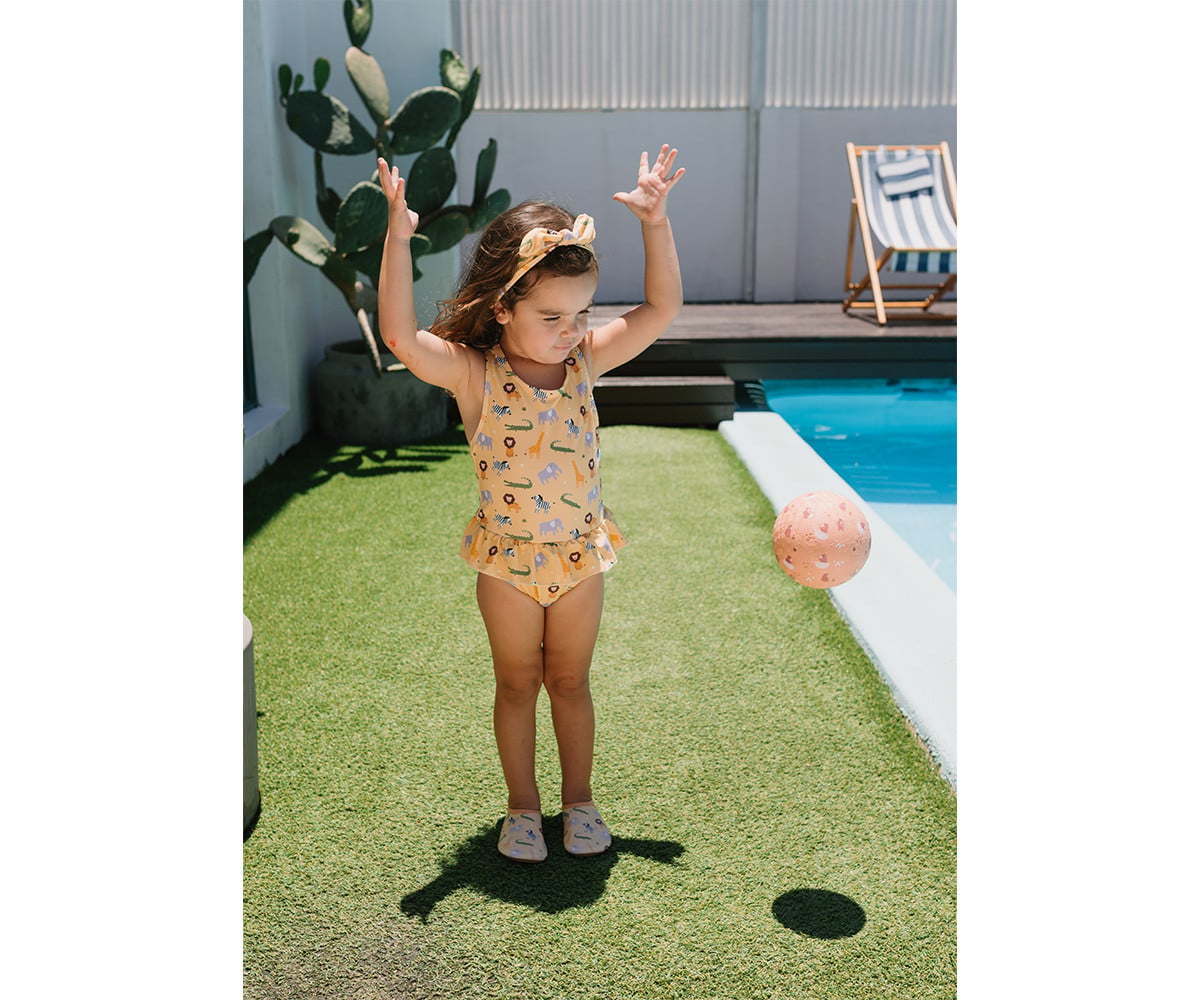 Pelota Pequeña Camping