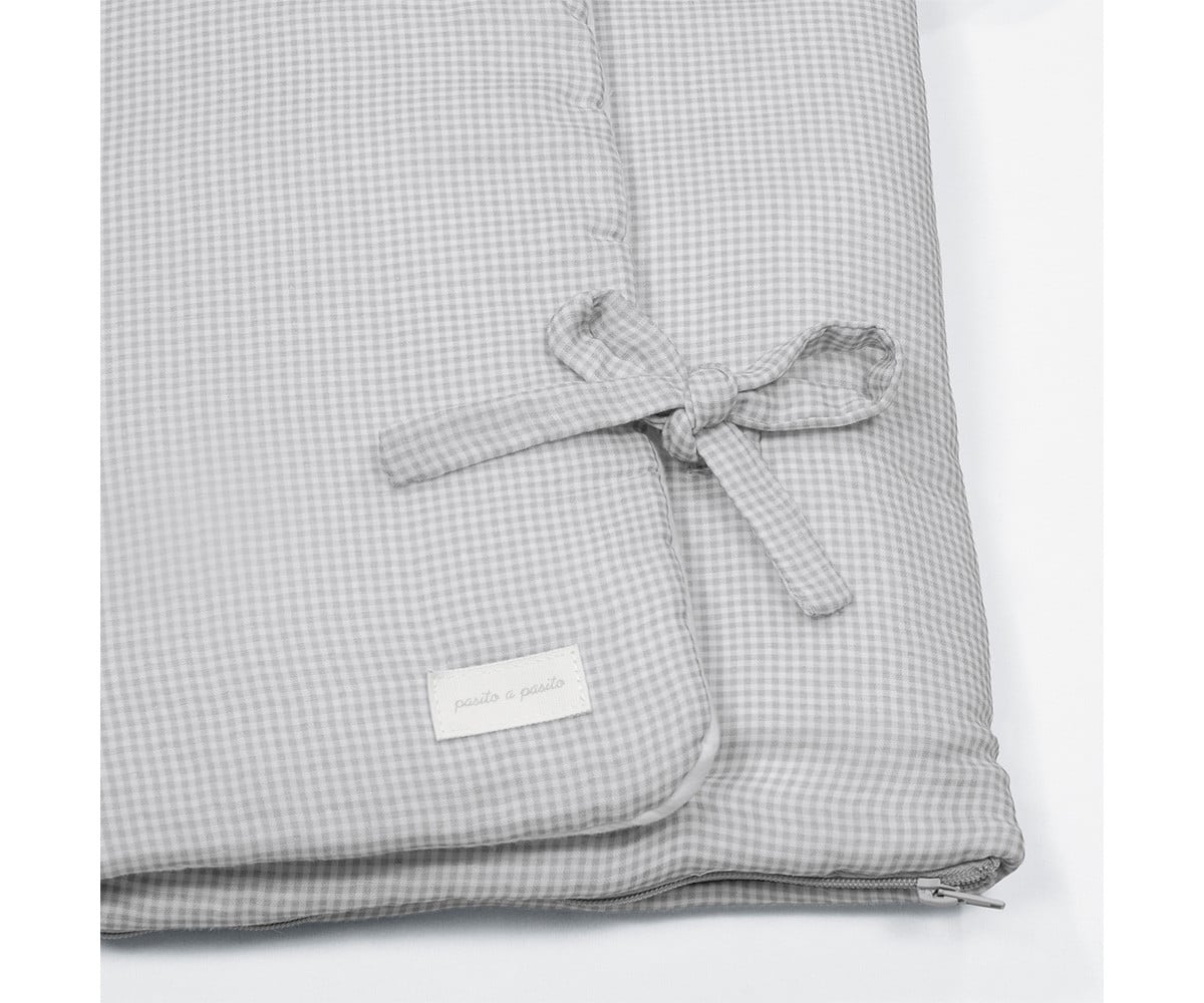Couverture d\'Emmaillotage Little Bloom Vichy Gris