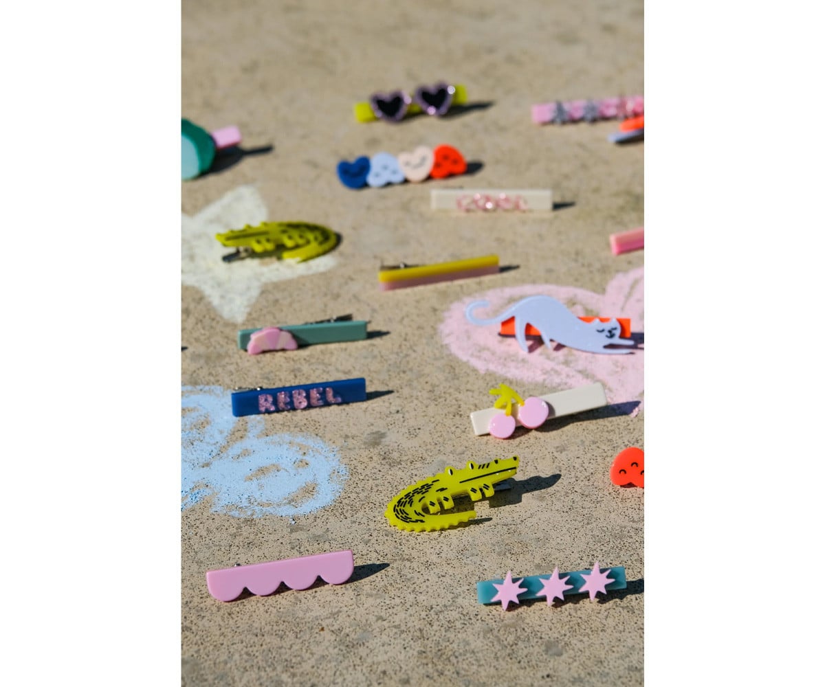 2 Barrettes Dancing Hearts