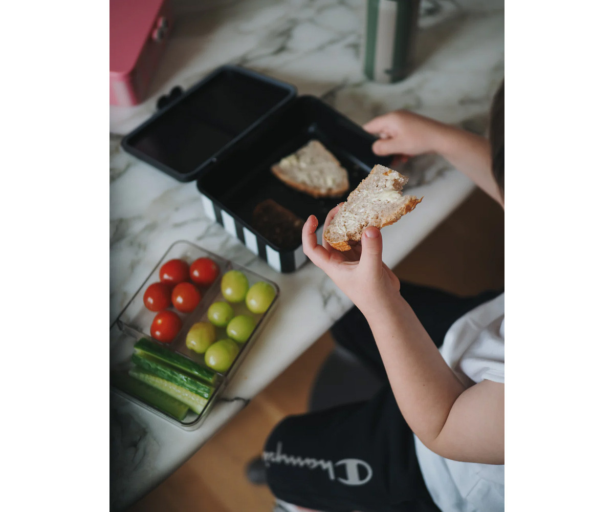 Bento Box with 3 Removable Trays Black