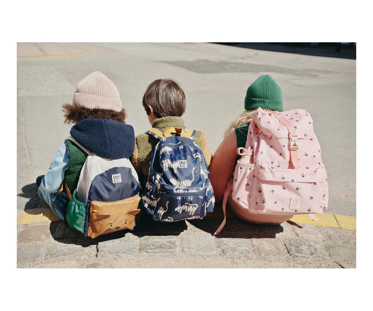 Mochila Escolar Johnny Cherry Heart / Rosey