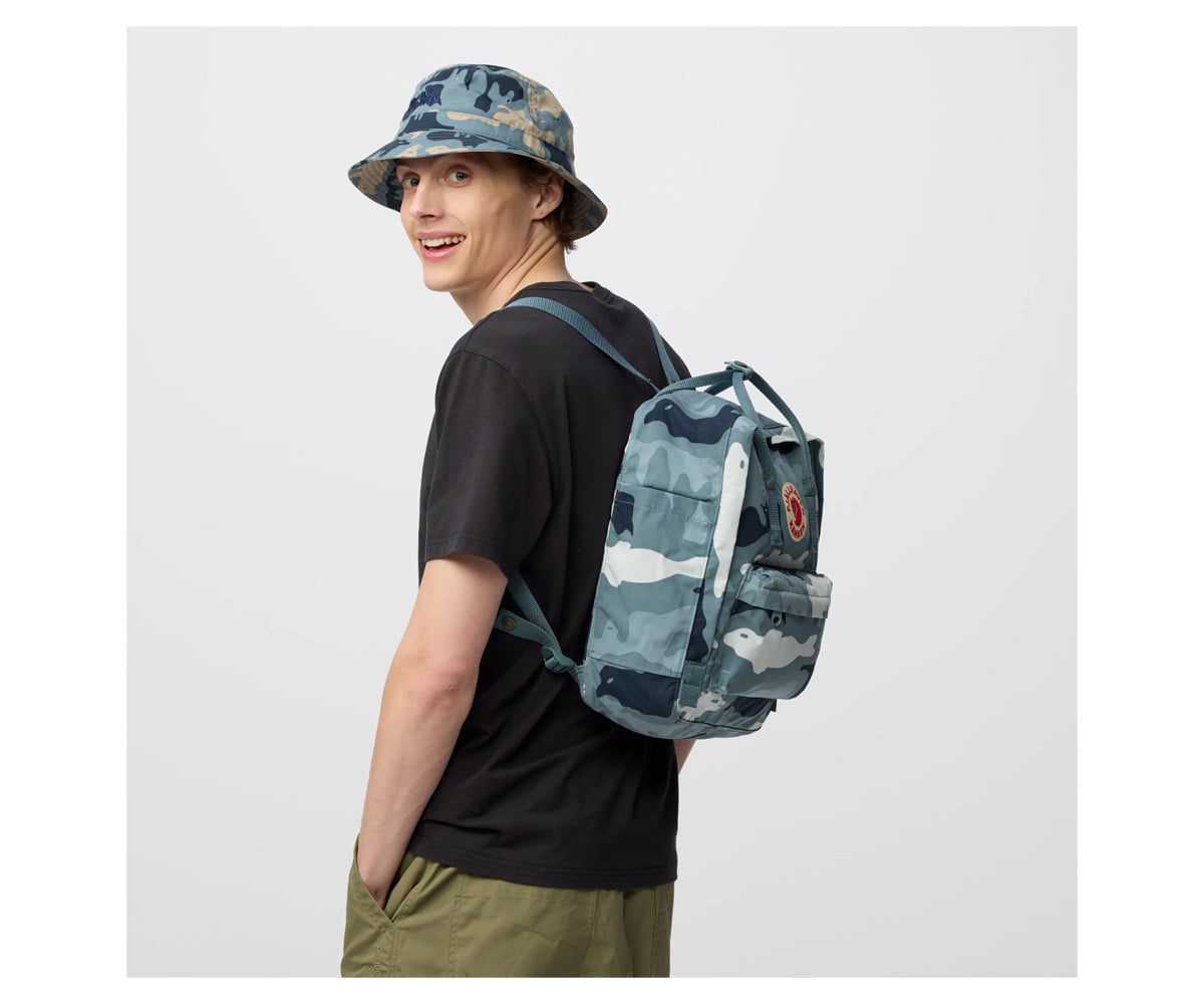 Mochila Kanken Graphics Nimbus Blue Hidden Animals