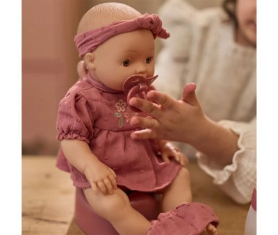 Muñeca Cuidados Livia
