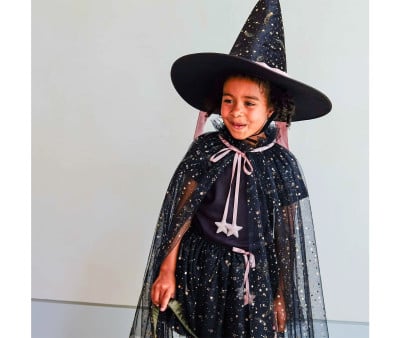 Capa de fantasia Bruxa Ethel Tule Preto