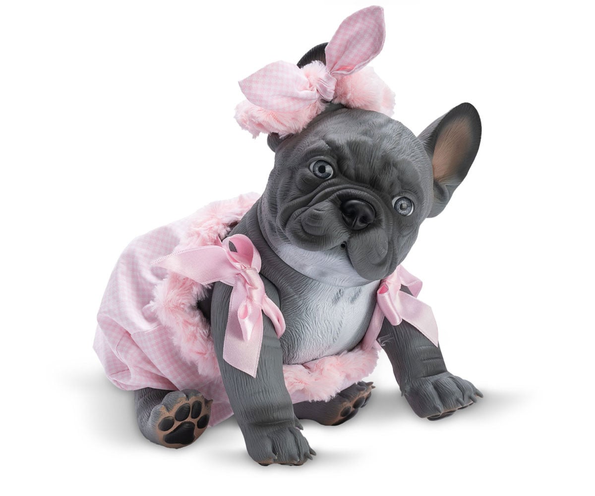 Lily La Bull Dog Reborn Gris con Pelele Cuadros Rosas