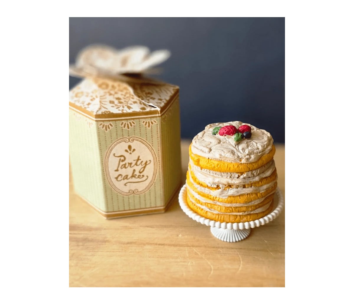 Tarta de Fiesta y Pedestal para Ratones Off White