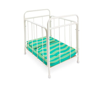 Berço de metal listrado verde para bonecas